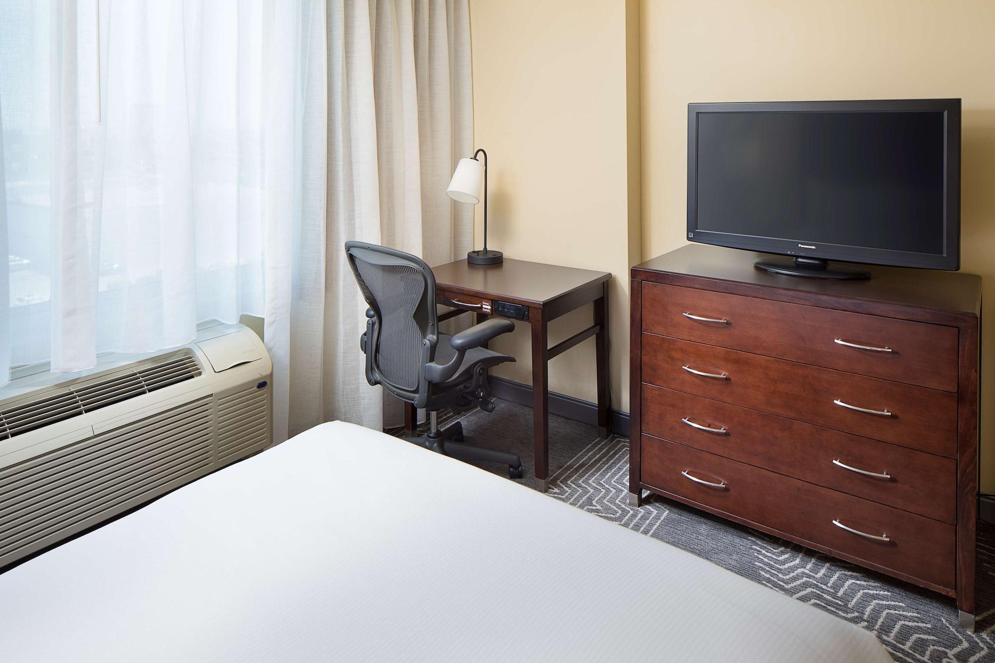 Doubletree By Hilton Los Angeles/Commerce Extérieur photo