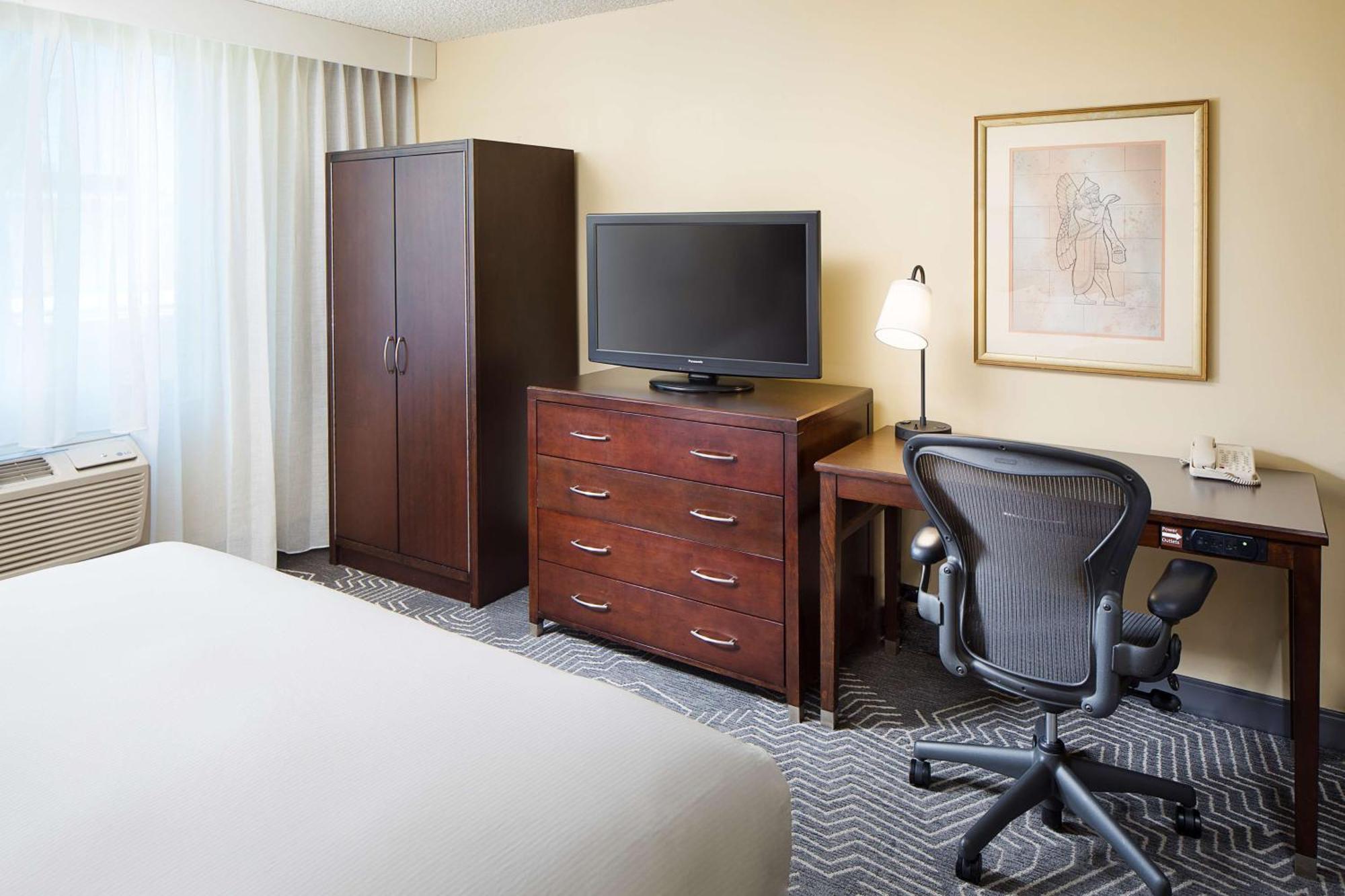 Doubletree By Hilton Los Angeles/Commerce Extérieur photo
