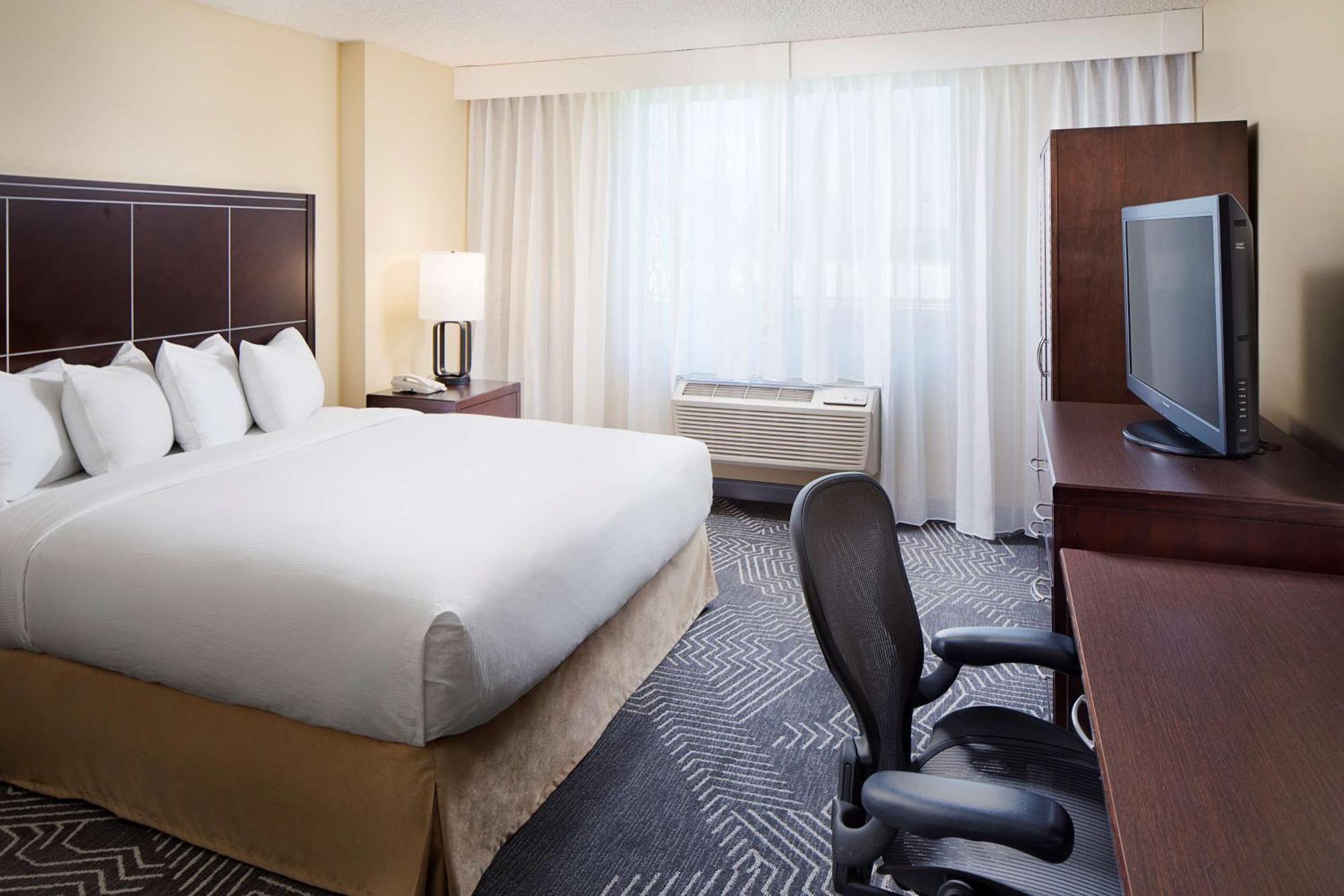Doubletree By Hilton Los Angeles/Commerce Extérieur photo
