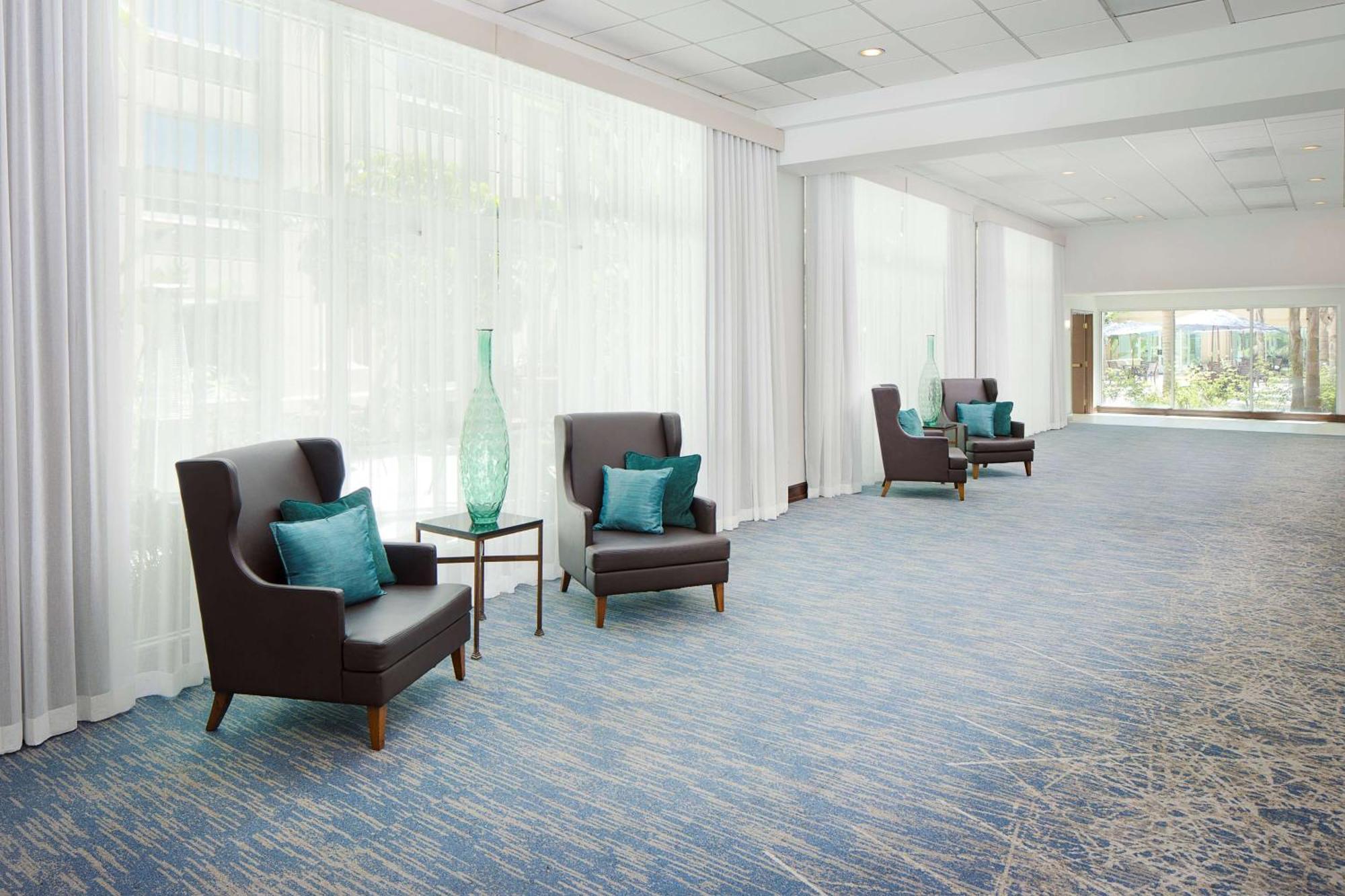 Doubletree By Hilton Los Angeles/Commerce Extérieur photo