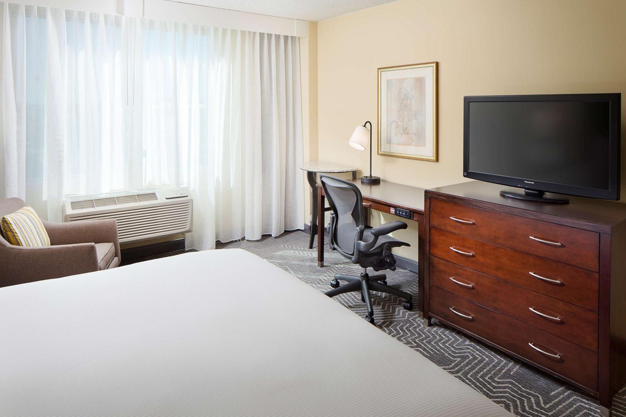 Doubletree By Hilton Los Angeles/Commerce Extérieur photo