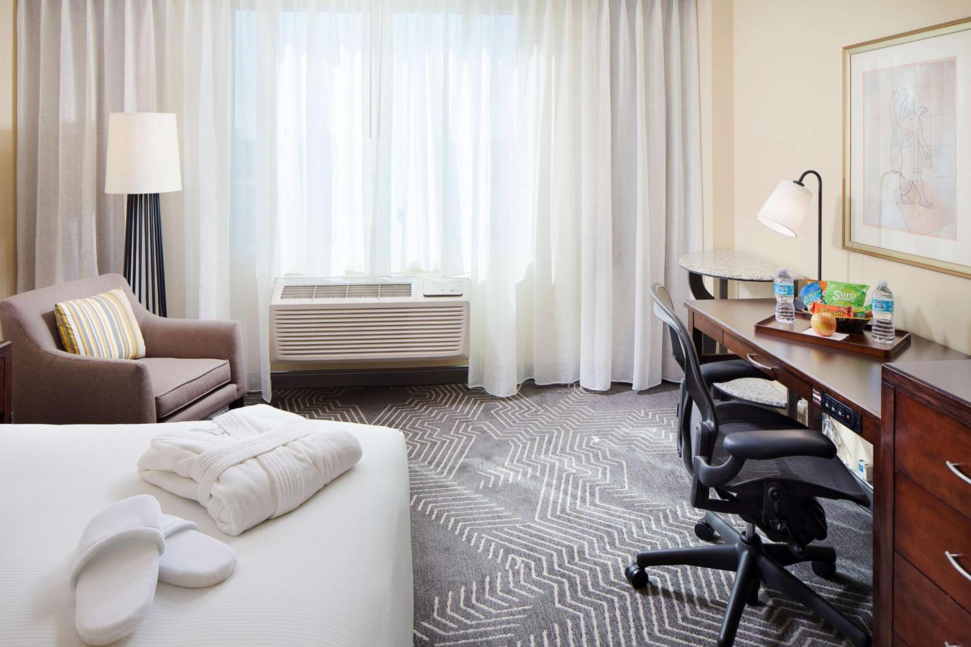 Doubletree By Hilton Los Angeles/Commerce Extérieur photo